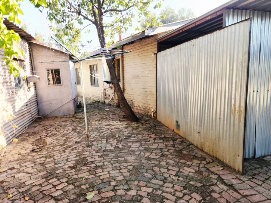 2 Bedroom Property for Sale in Oos Einde North West